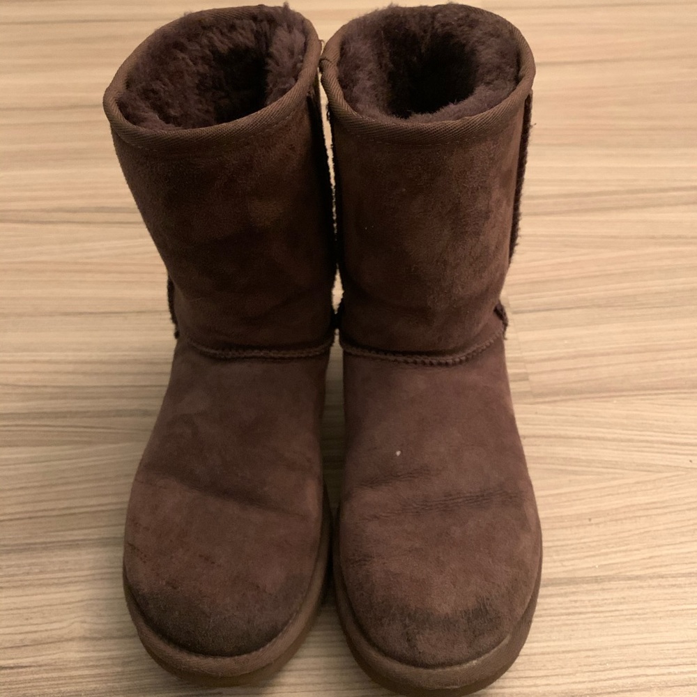 UGG classic short brown boots.